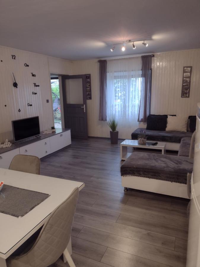 Holiday home Mare Kuca Za Odmor *